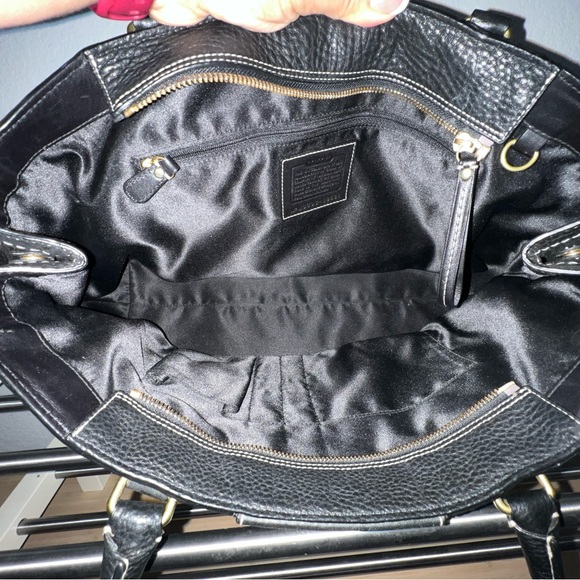 Coach Hampton Black Shoulder Bag/satchel with Braided creed patch M0693-10531 - Picture 8 of 17